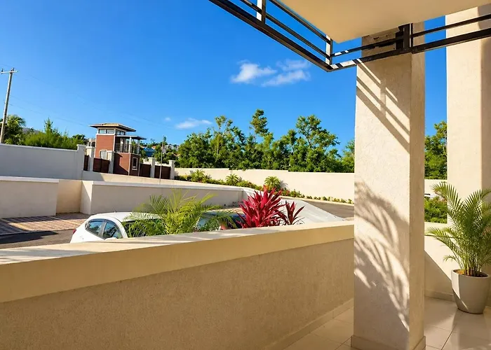 Smileja Luxury Escape Gated Complex Close To Airport *