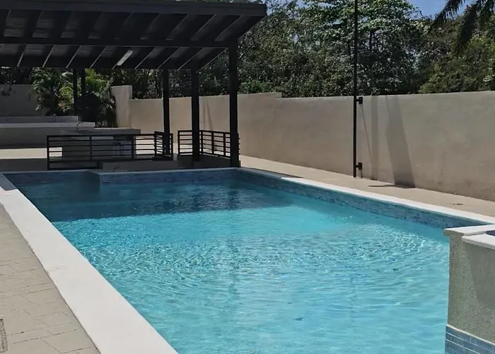 Smileja Luxury Escape Gated Complex Close To Airport Appartement